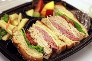 Boxed Lunch, FIVE LOAVES CATERING